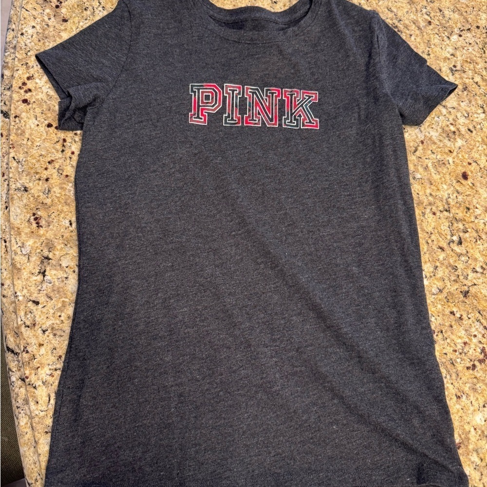 Gray PINK Logo T-Shirt red and green plaid size small